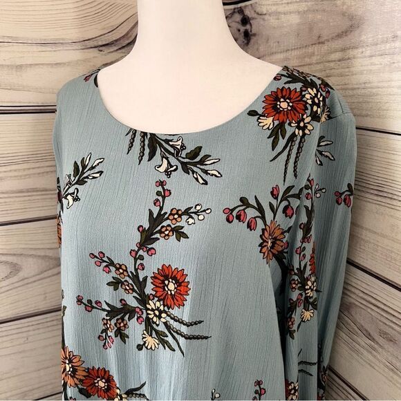 Sage Dusty Blue Floral Long Sleeve Open Back Shift Dress - Picture 2 of 10